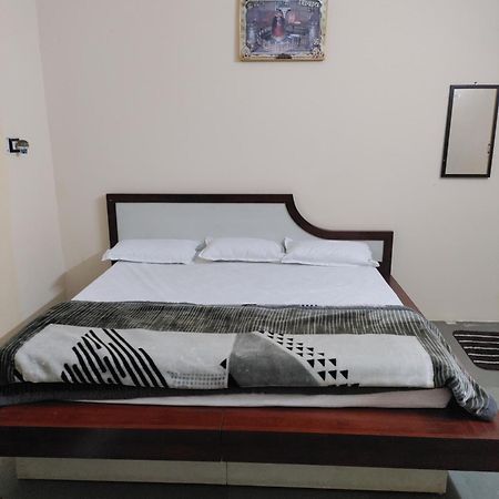 Ramashray Guest House 우자인 외부 사진